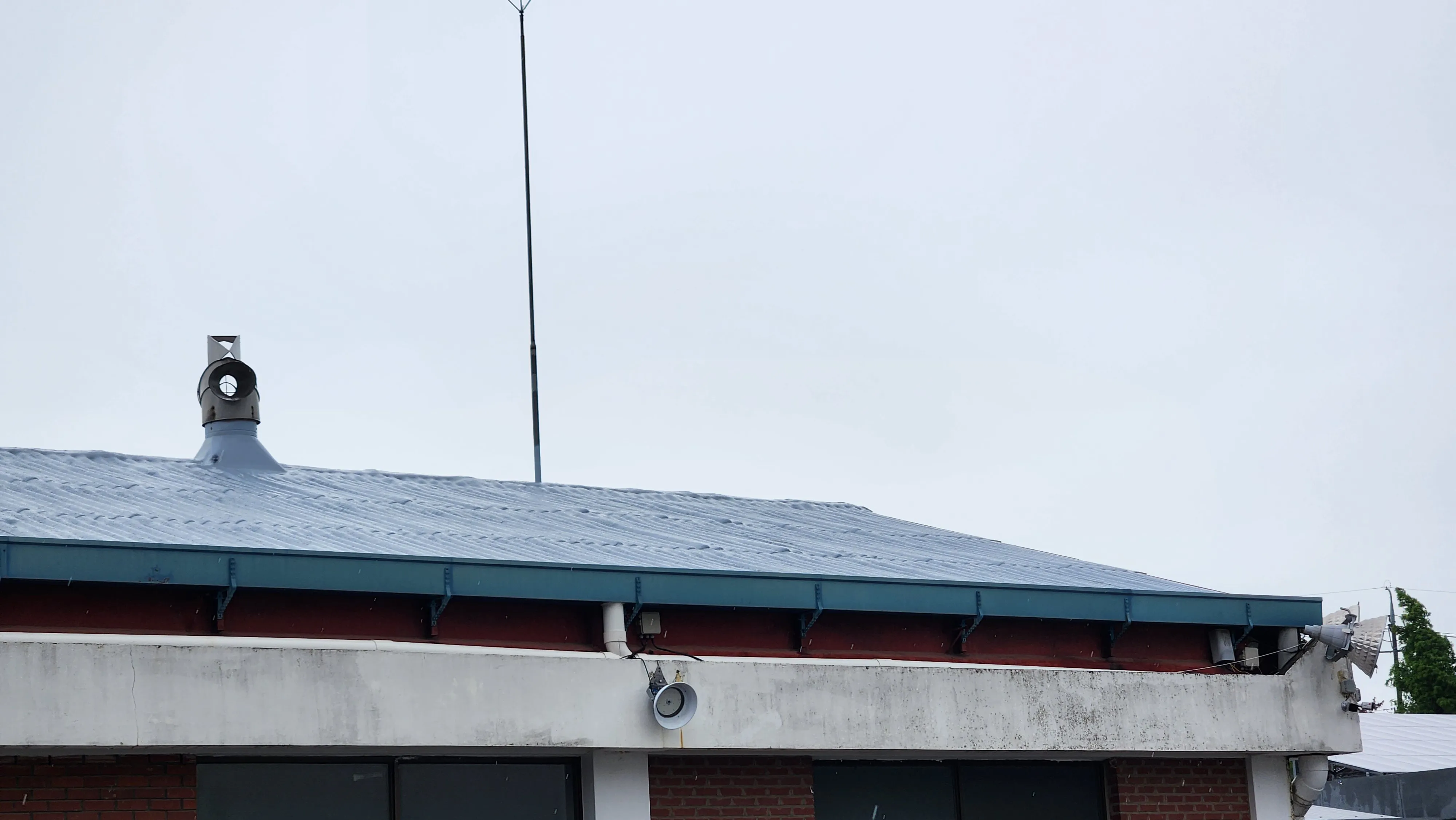 Roof photo after APTECH Foam and Coat construction — completed spray PU foam and polyurea waterproofing